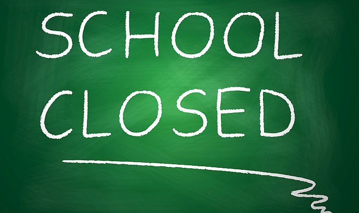 Schools_closed_t715