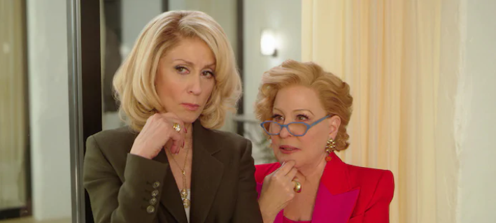 Many celebrities were added to the cast this season, including Judith Light and Bette Midler.