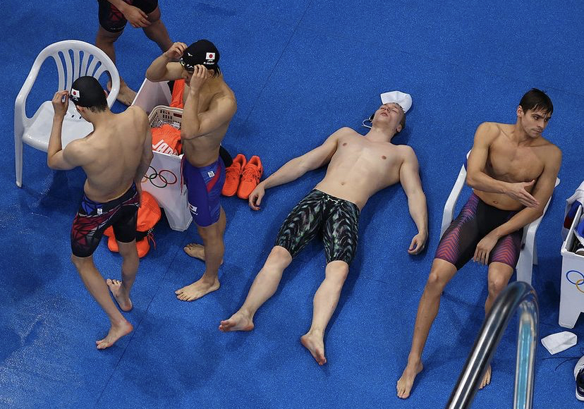 After his second fourth-place finish at the 2020 Tokyo Olympics, Andrei Minakov lay paralyzed in pain and disappointment.