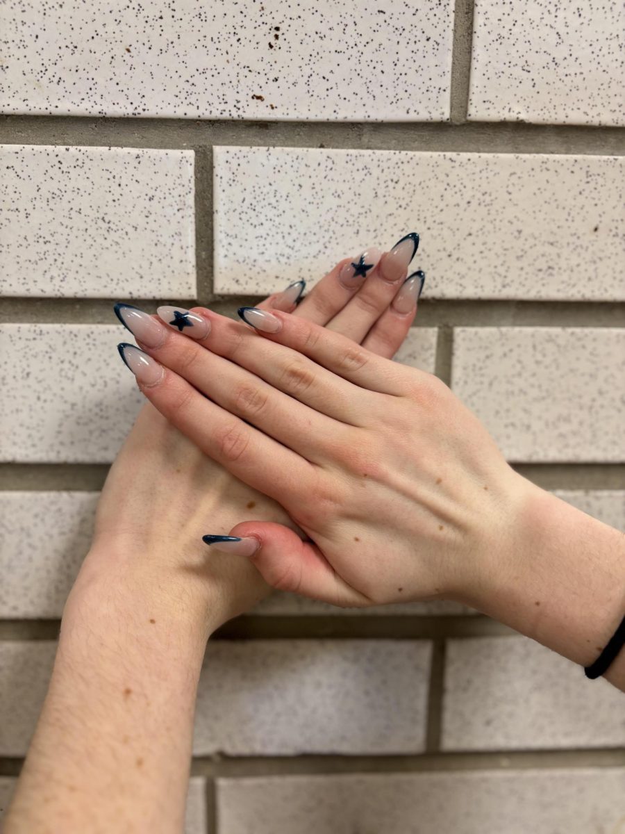 Lauren+R+nails