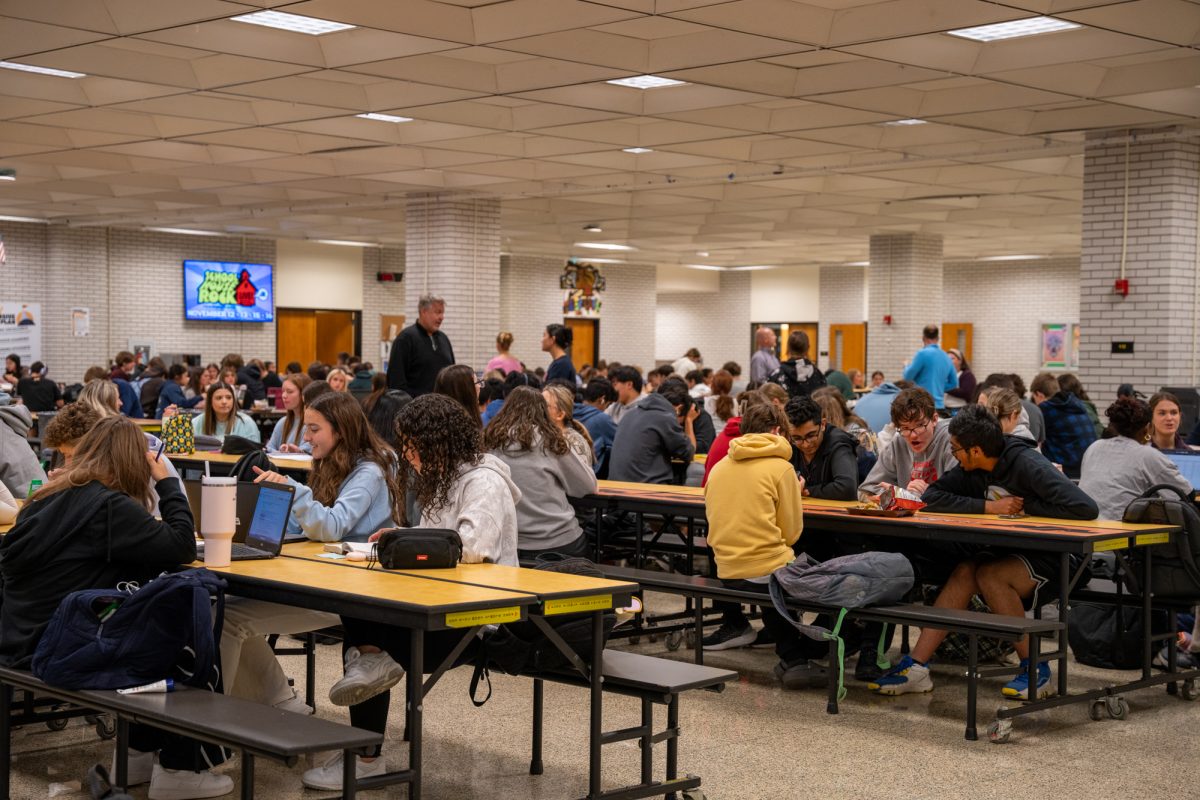 The 6th period lunch crowd at NASH