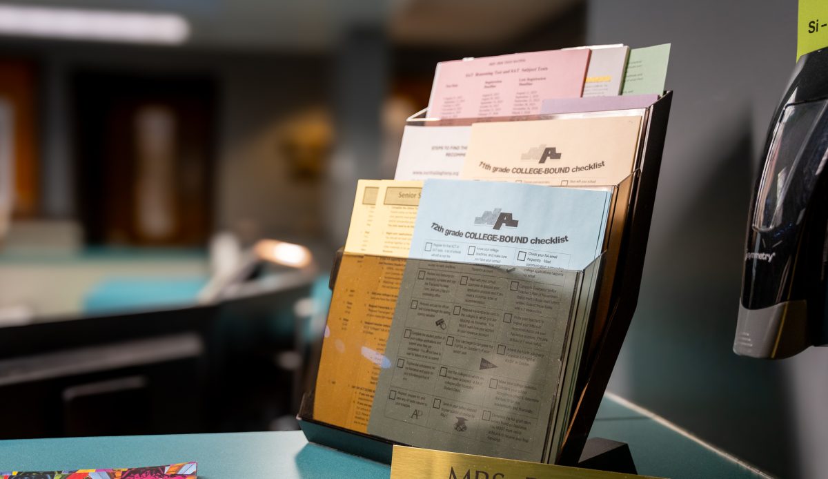 With the 2026-27 scheduling window now open, the NASH counseling office has made guide sheets available to students.